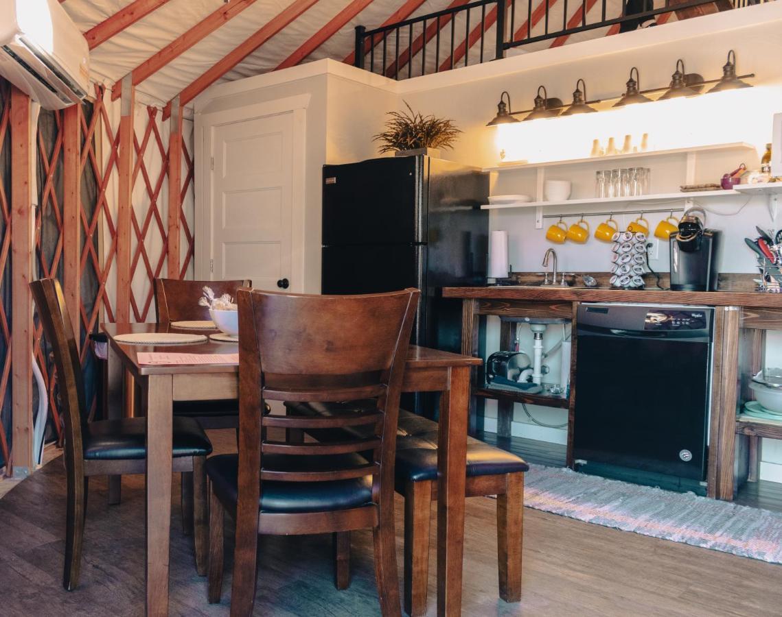 Escalante Yurts - Luxury Lodging Dış mekan fotoğraf