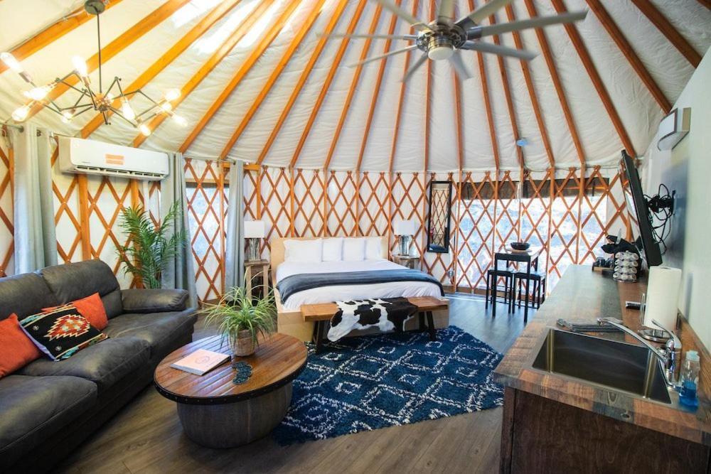 Escalante Yurts - Luxury Lodging Dış mekan fotoğraf