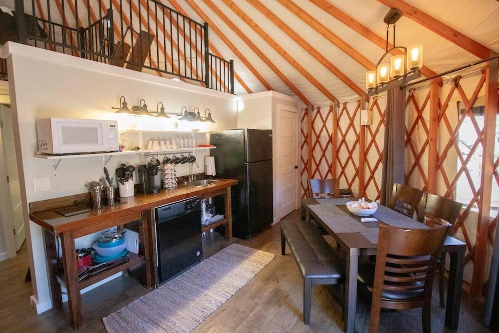 Escalante Yurts - Luxury Lodging Dış mekan fotoğraf